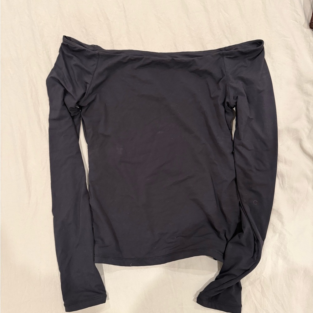 Black Long Sleeve Off-Shoulder Top